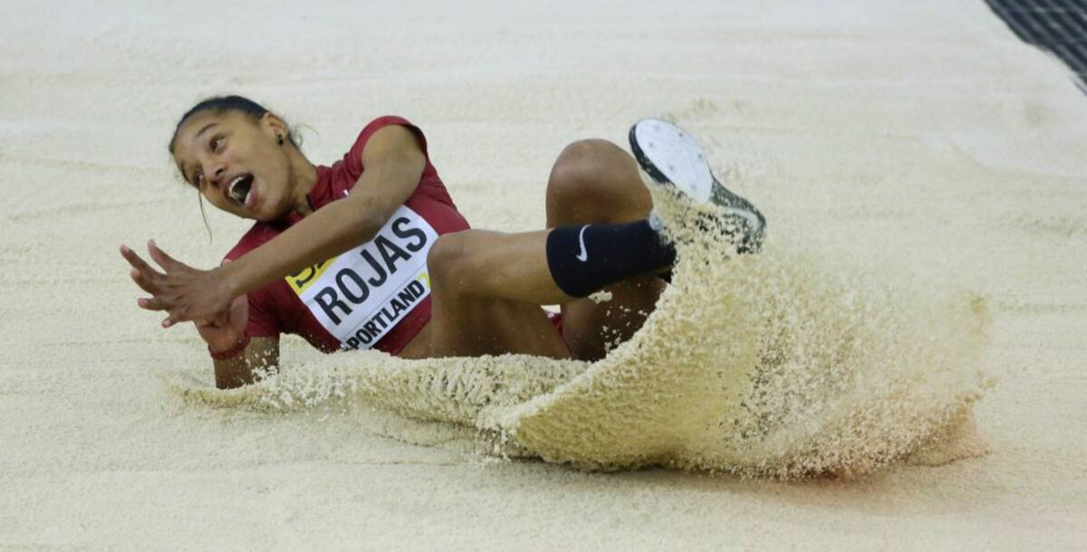 La atleta de 21 años logró un salto con tan solo ocho centímetros de diferencia a la competidora colombiana en la reciente competencia de la Liga Diamante.