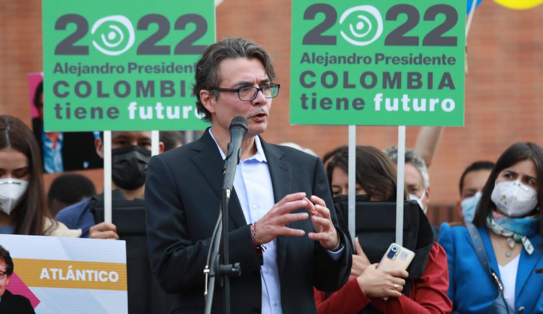Alejandro Gaviria respaldará su candidatura presidencial por firmas