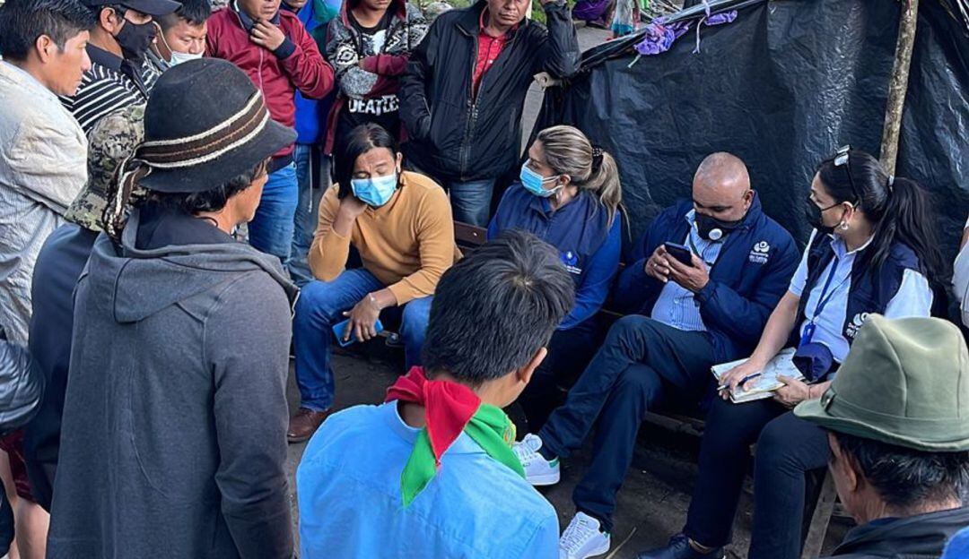 Campamento indígena en el Parque Nacional en Bogotá. 