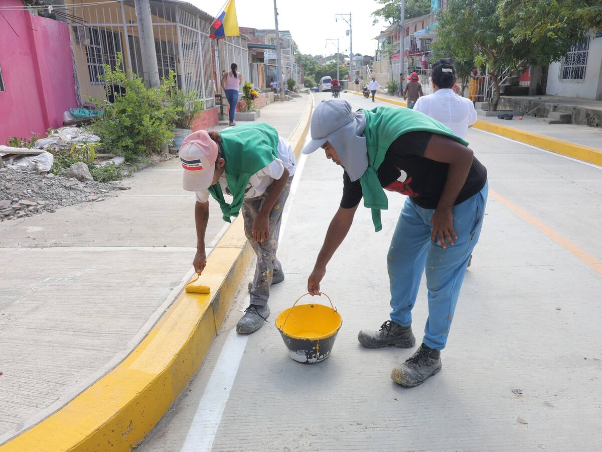 Alcalde Turbay entregó calle en El Libertador e inspeccionó otras vías en rehabilitación