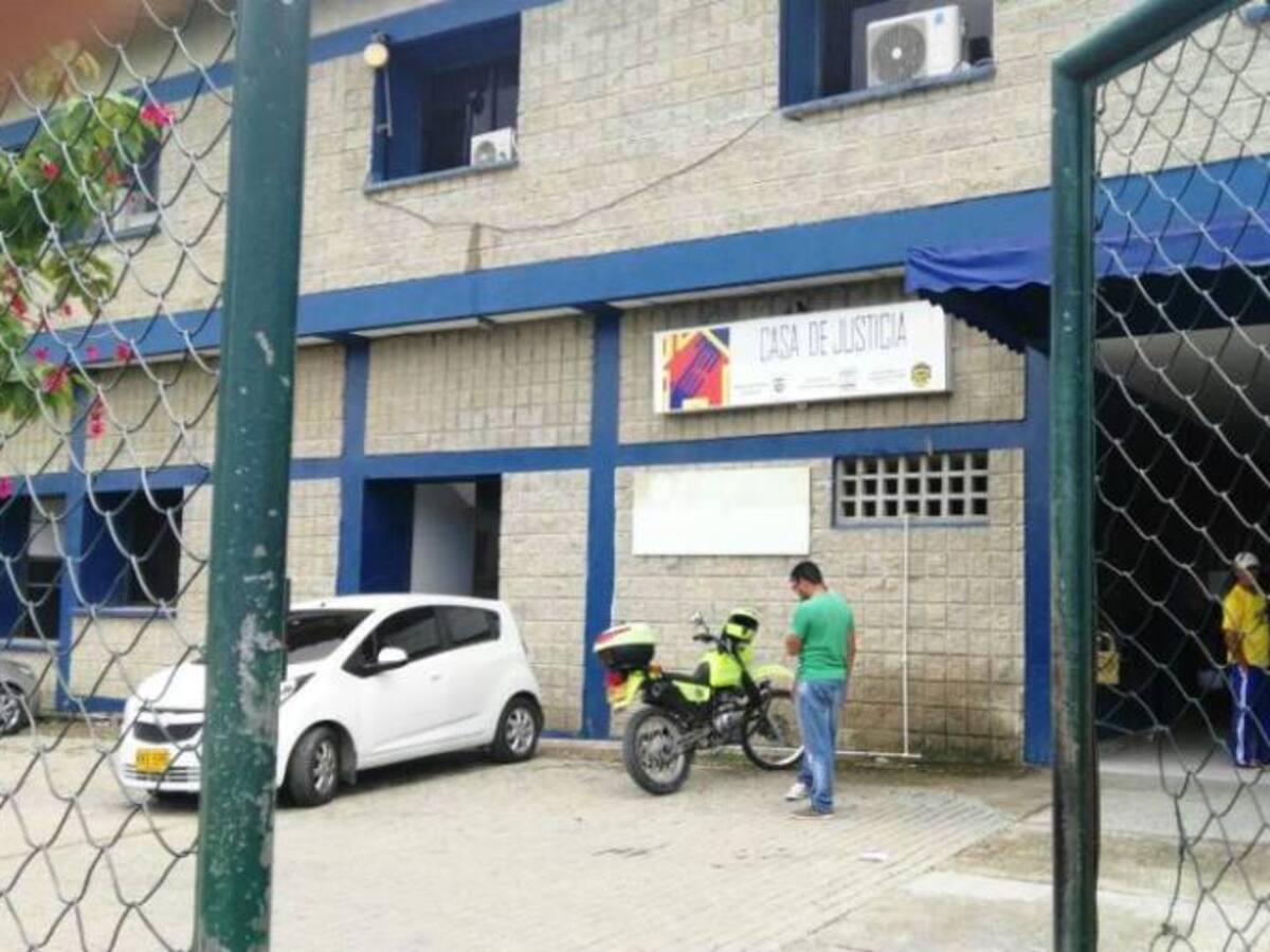Ocho horas permaneció cuerpo sin vida de mujer que murió en casa de justicia de Cartagena