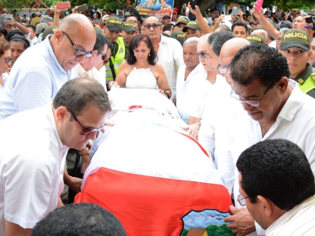 Valledupar despidió al genio del acordeón