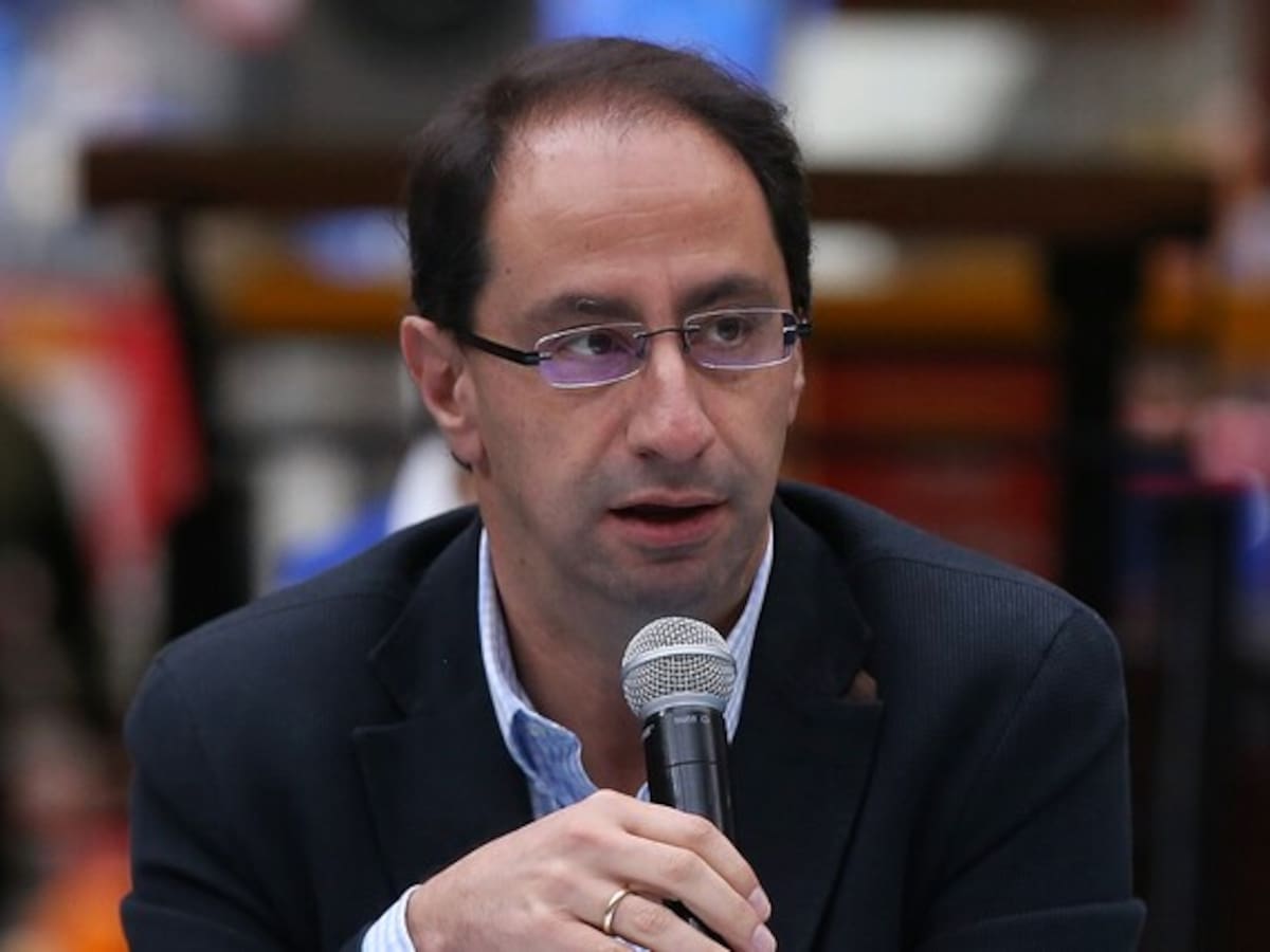 Es una pésima medida de reactivación económica: José M. Restrepo por inversiones forzosas