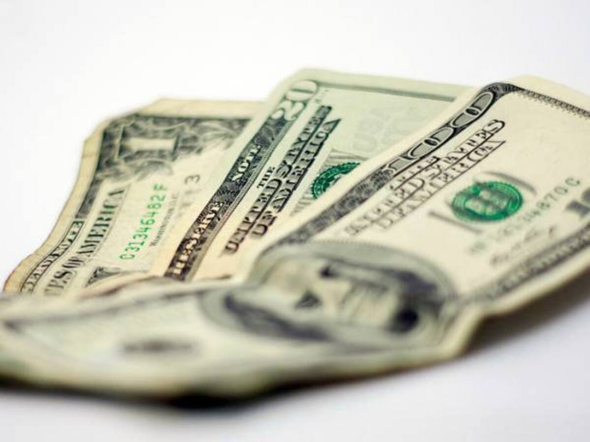 Dólar en Colombia vuelve a superar la barrera de los 3.300 pesos