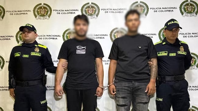 Capturados por hurto de joyas en Medellín. Foto: Policía Meval.