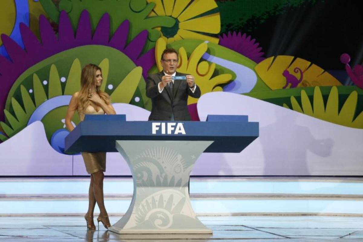 Con la presencia de las más destacadas figuras del fútbol mundial se sortearon los grupos para próxima cita mundialista que se celebrará en Brasil. Colombia comparte el Grupo C con Costa de Marfil, Japón y Grecia.