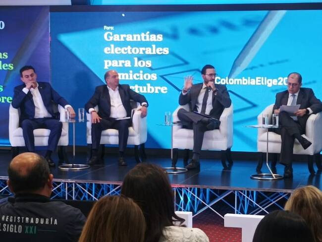 Foro garantías electorales para los comicios de octubre 2023 en el dirario El Tiempo