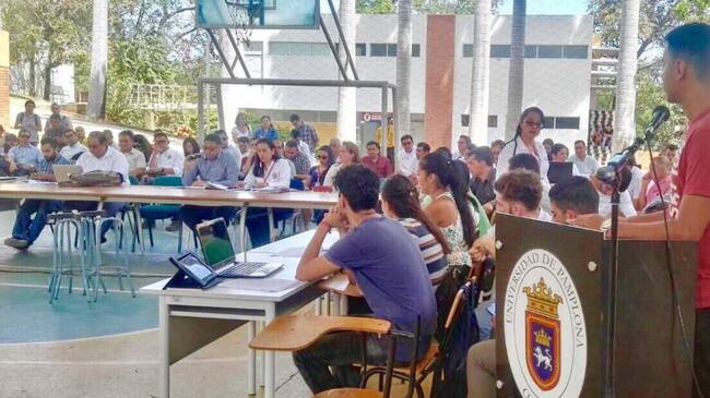 Estudiantes en la Universidad de Pamplona
