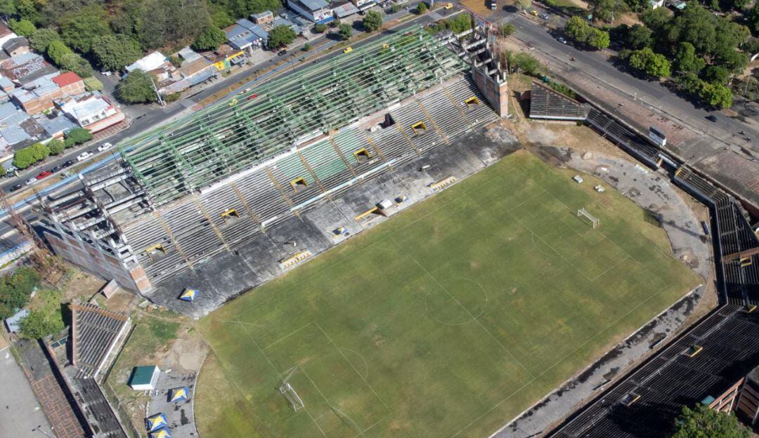 Estadio Guillermo Plazas Alcid 