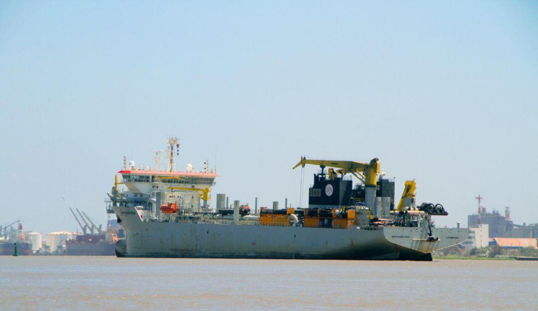 Canal de acceso al puerto de Barranquilla.
