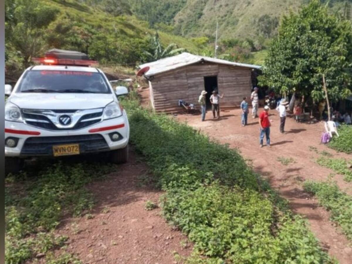 Intentó dar reversa y murió tras rodar por un abismo