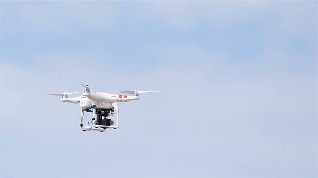 Policía responde ante denuncia por compra de drones que no funcionan.