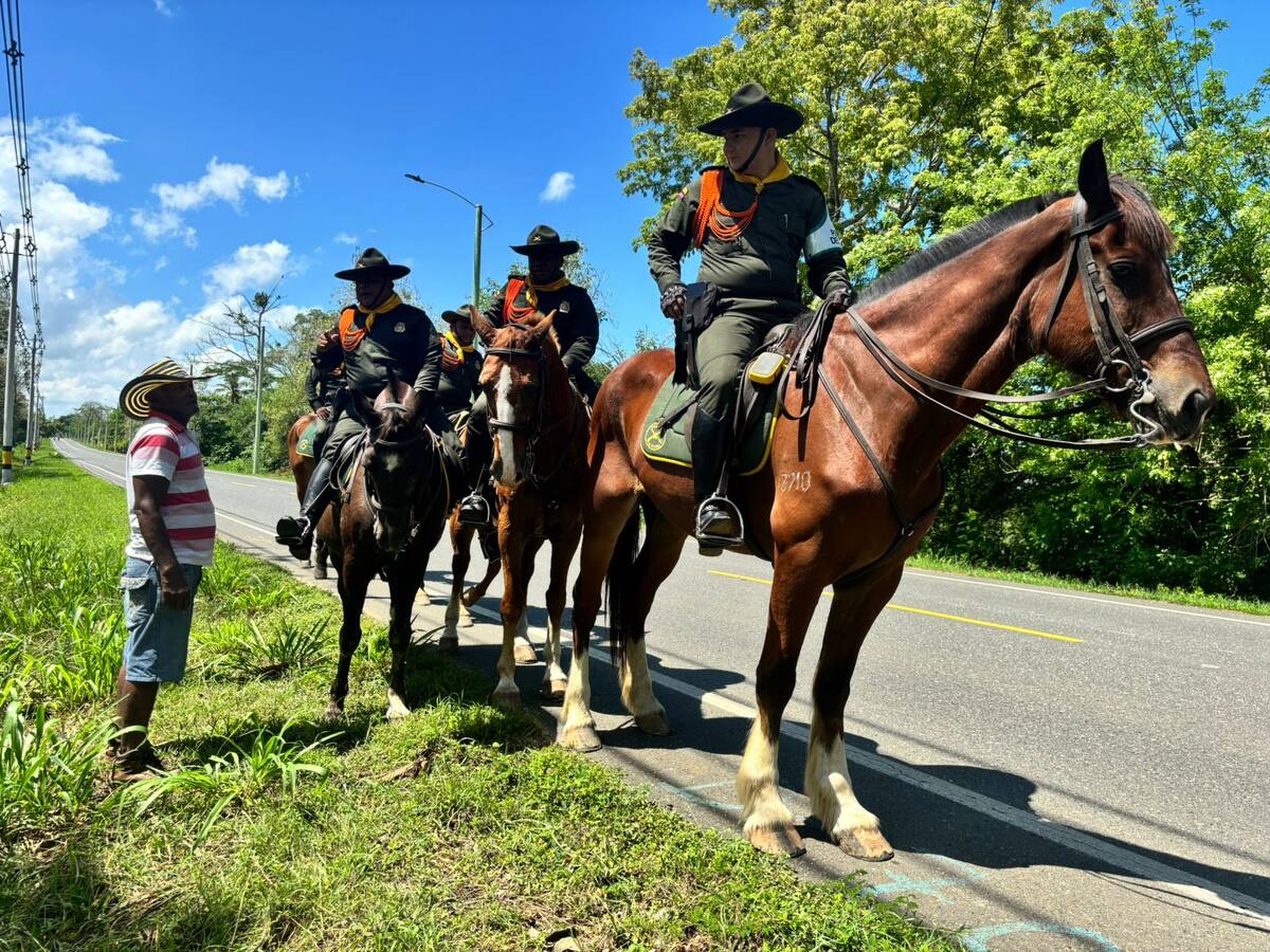 Policía de Bolívar estrecha lazos con campesinos de la vereda ‘El Pueblito’ de Arjona