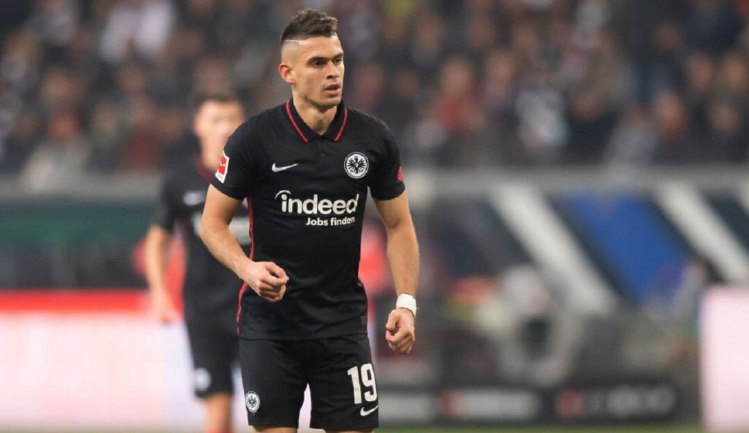 Rafael Santos Borré protagonista con Frankfurt en la Europa League.