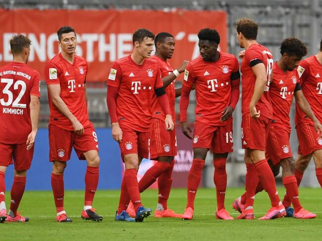 El Bayern Múnich pasó el susto y terminó goleando al Frankfurt