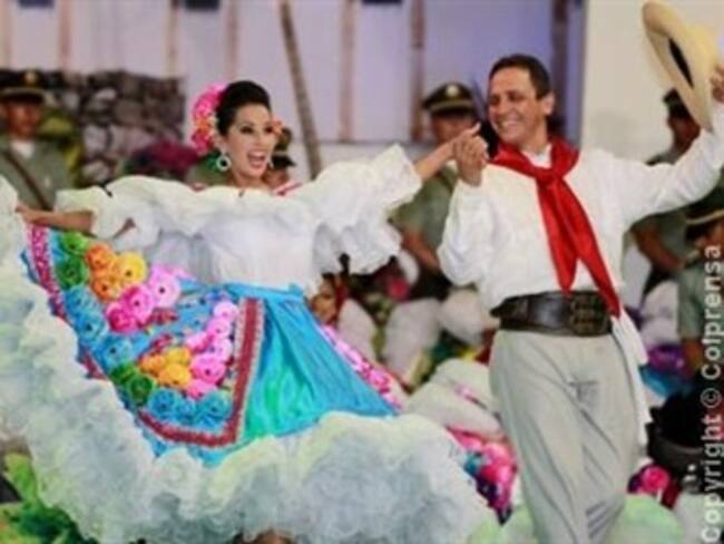Esta noche eligen a reina de Neiva en Festival del Bambuco en Huila