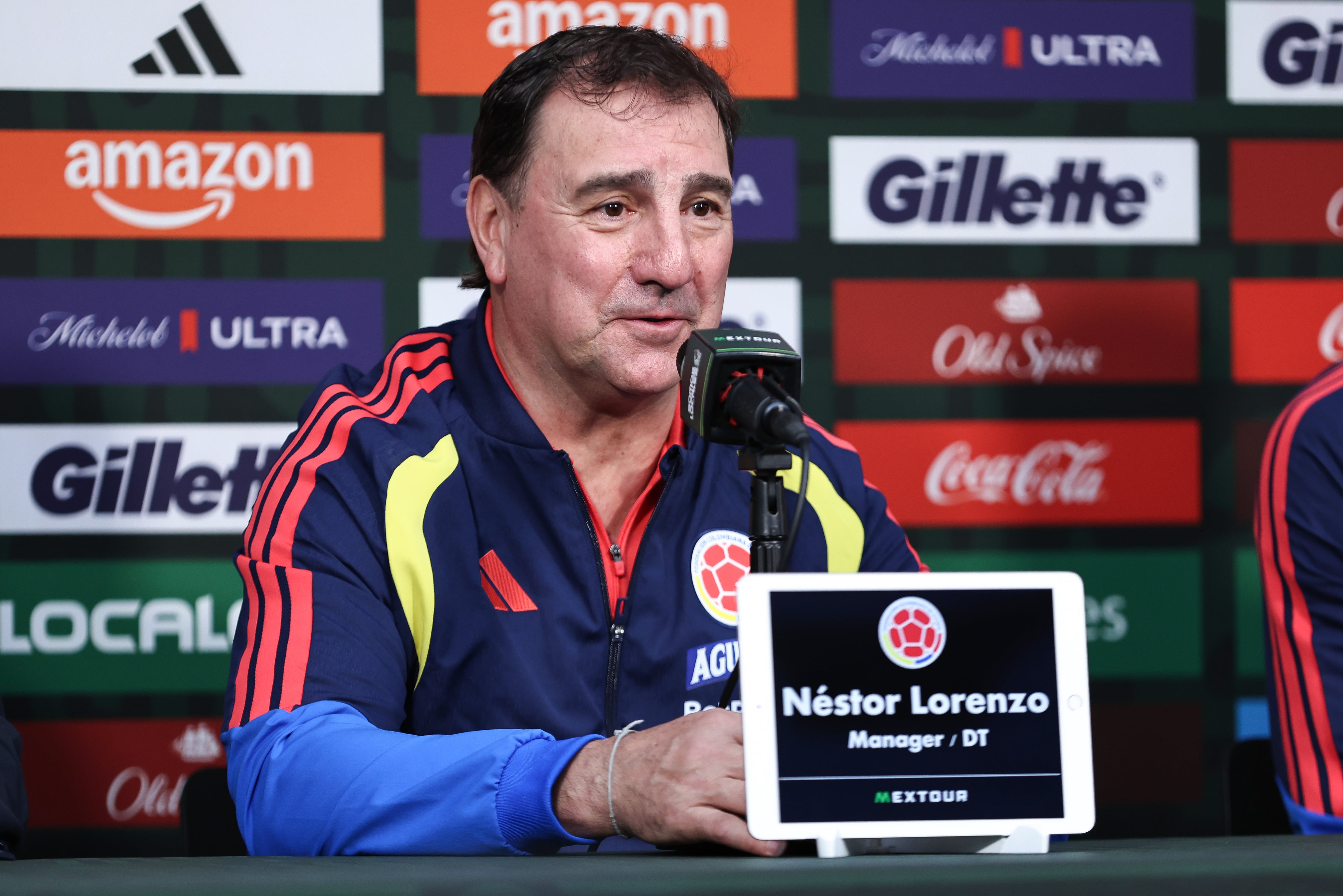 Néstor Lorenzo en la rueda de prensa previo al juego con México. (Photo by Omar Vega/Getty Images)