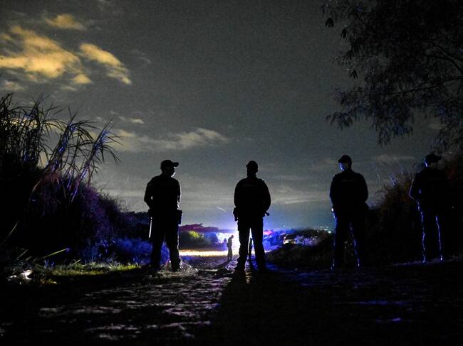 Imagen de referencia de autoridades. Foto: Luis Robayo / AFP via Getty Images
