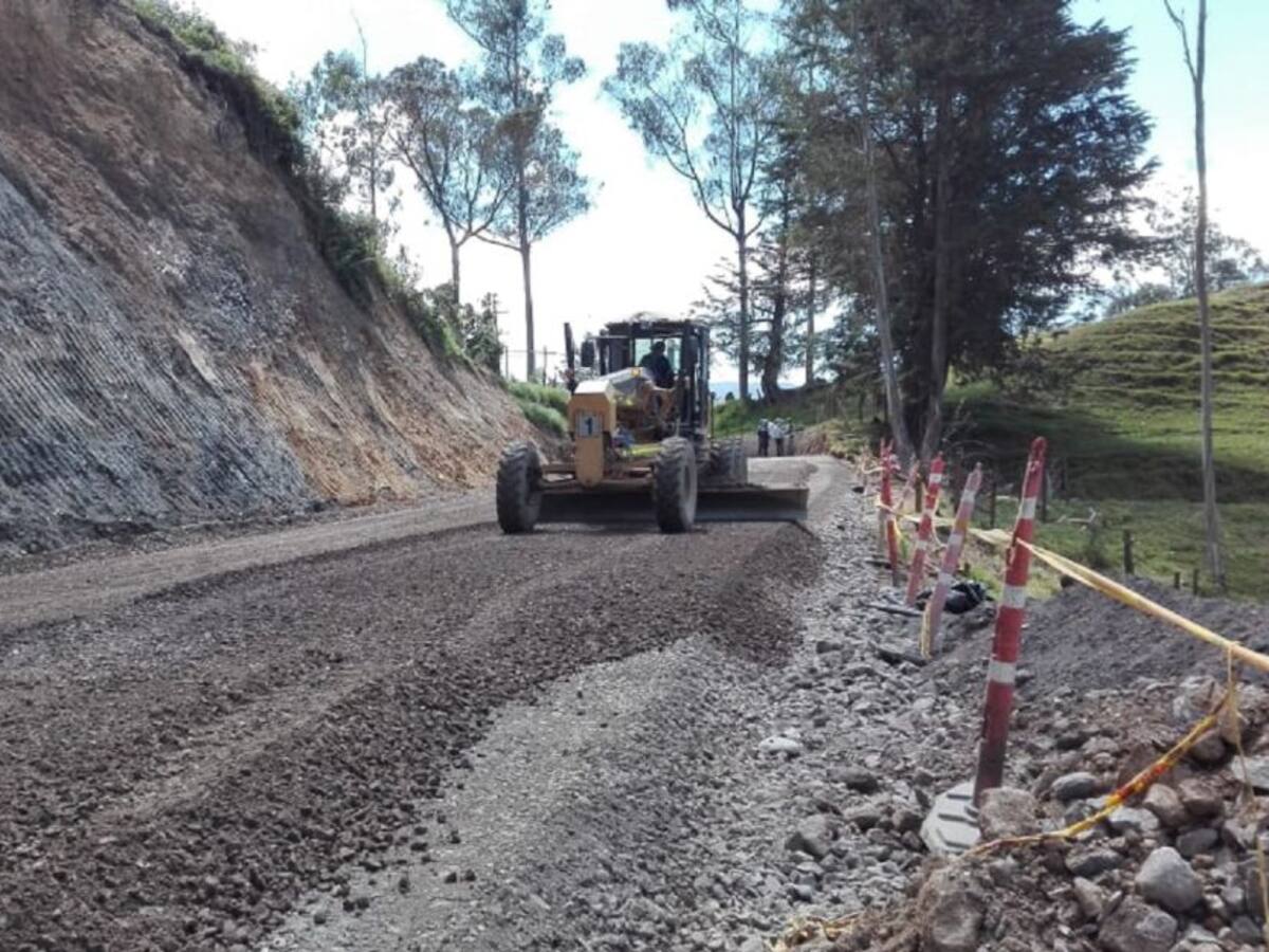 Director de Invías sancionado por incumplimiento en la pavimentación de la vía Curos – Málaga