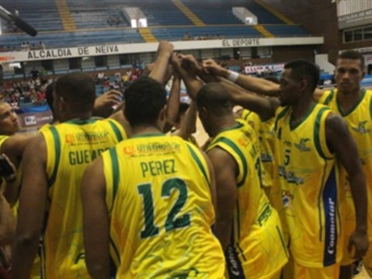 Bambuqueros volvió al liderato de la Liga de baloncesto derrotando a Once Caldas