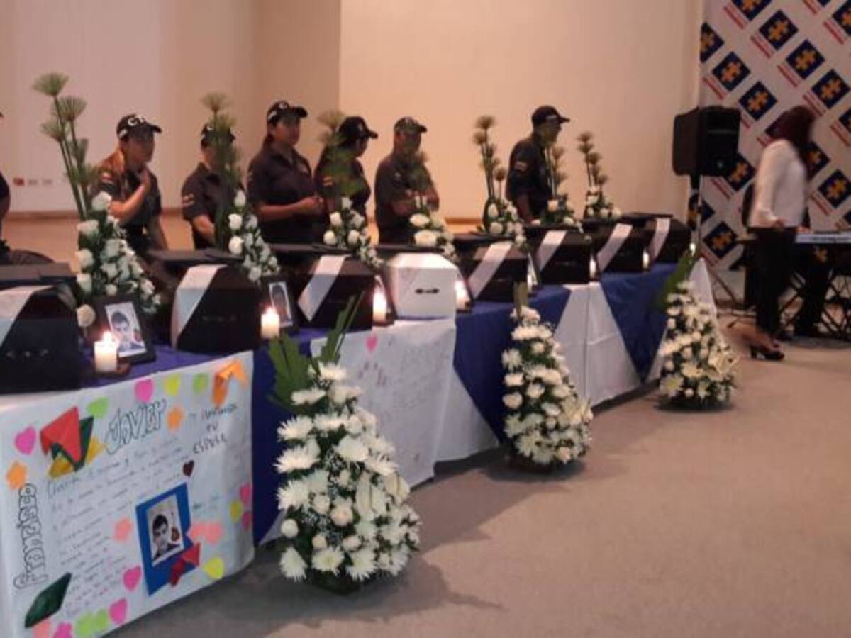 Fiscalía entrega restos óseos de 8 víctimas del conflicto en Antioquia