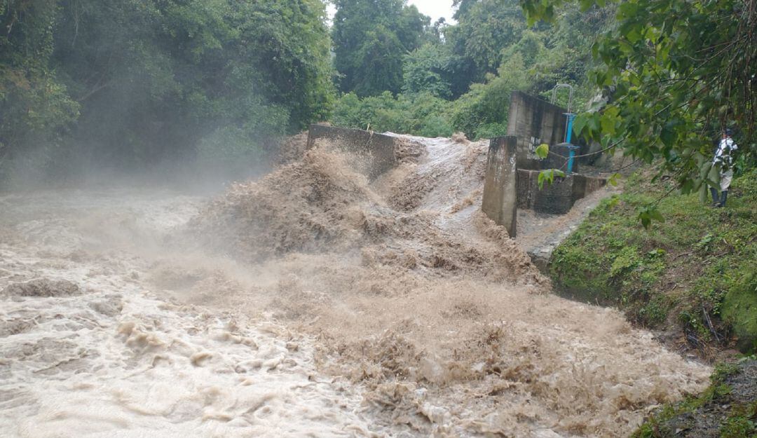 En el Huila, municipios de Pitalito y Hobo afectados por las lluvias.