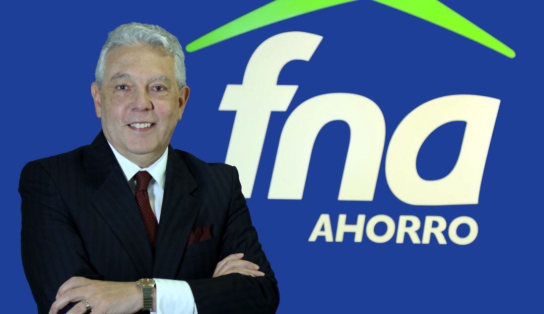  Helmuth Barros, expresidente del Fondo Nacional del Ahorro