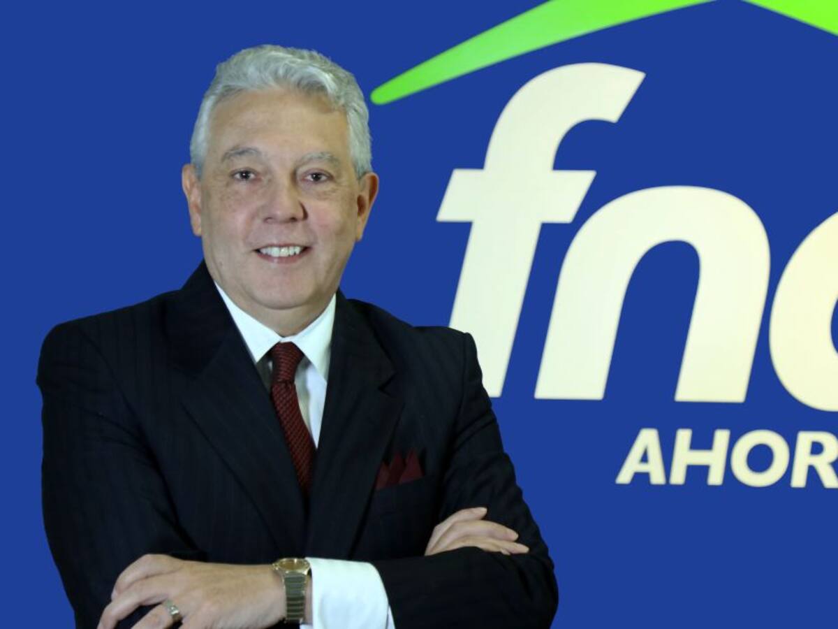 Expresidente del Fondo Nacional del Ahorro, en líos por presunta corrupción