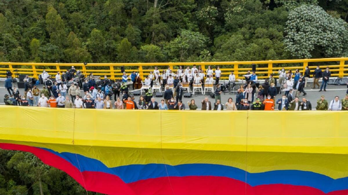 Iván Duque, presidente y el túnel de la línea
