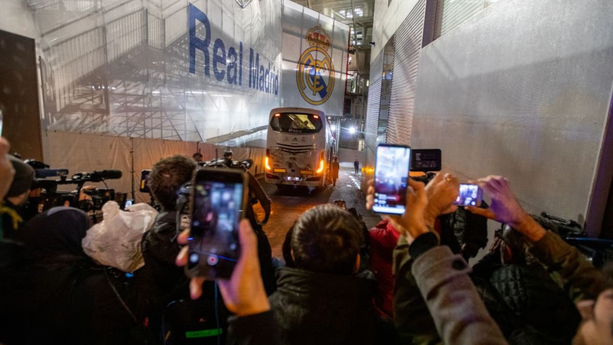 Un visitante ilustre en el Santiago Bernabeu para ver 'El Clásico'