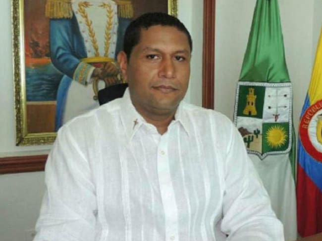 Suspenden al Gobernador (e) de La Guajira por contrato de bilingüismo