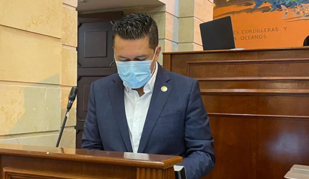 Edwin Ballesteros, representante a la Cámara. 