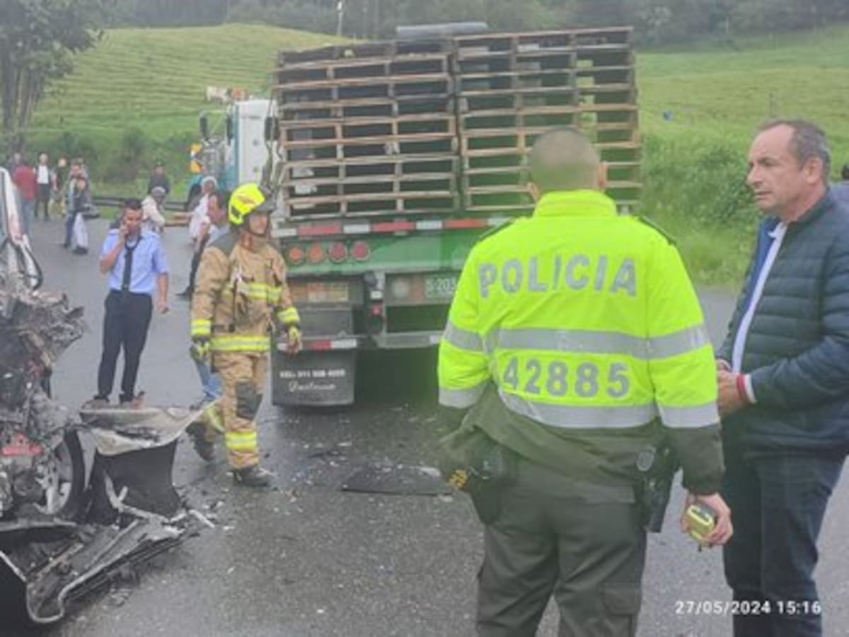 Cuatro lesionados en un accidente de tránsito en la vía Manizales - Bogotá