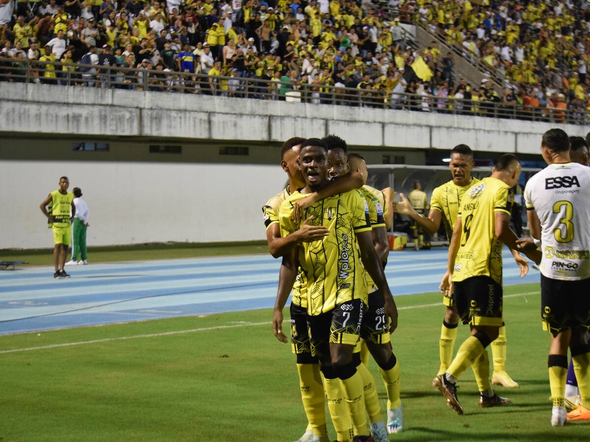 Luis Angulo: “Esperamos sumar los 6 puntos en casa para poder pensar estar en la final”