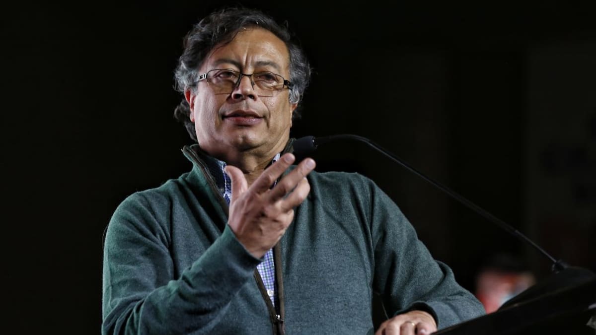 Petro pide al CNE atender su denuncia sobre presunto fraude, pese a aclaración de la Registraduría