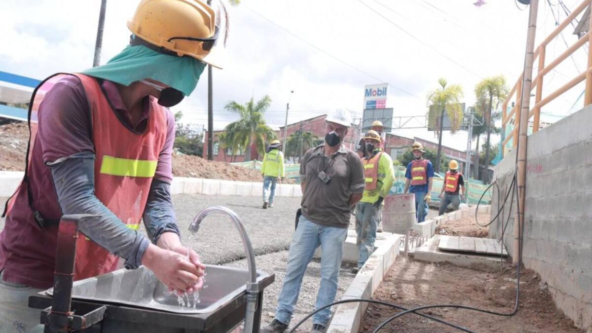 Reactivan obras de construcción en la intersección de Corales de Pereira