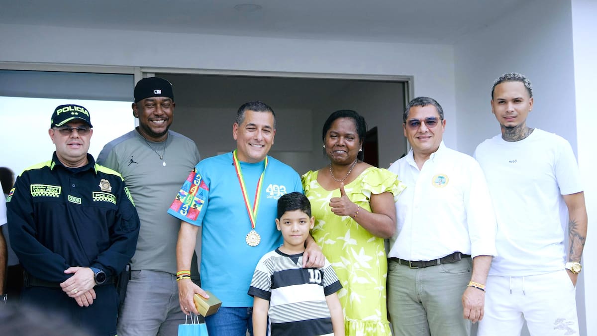 Familia en Los Calamares tiene nueva casa tras perderlo todo en un incendio