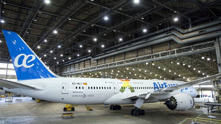 "X" de J Balvin esta por las nubes.