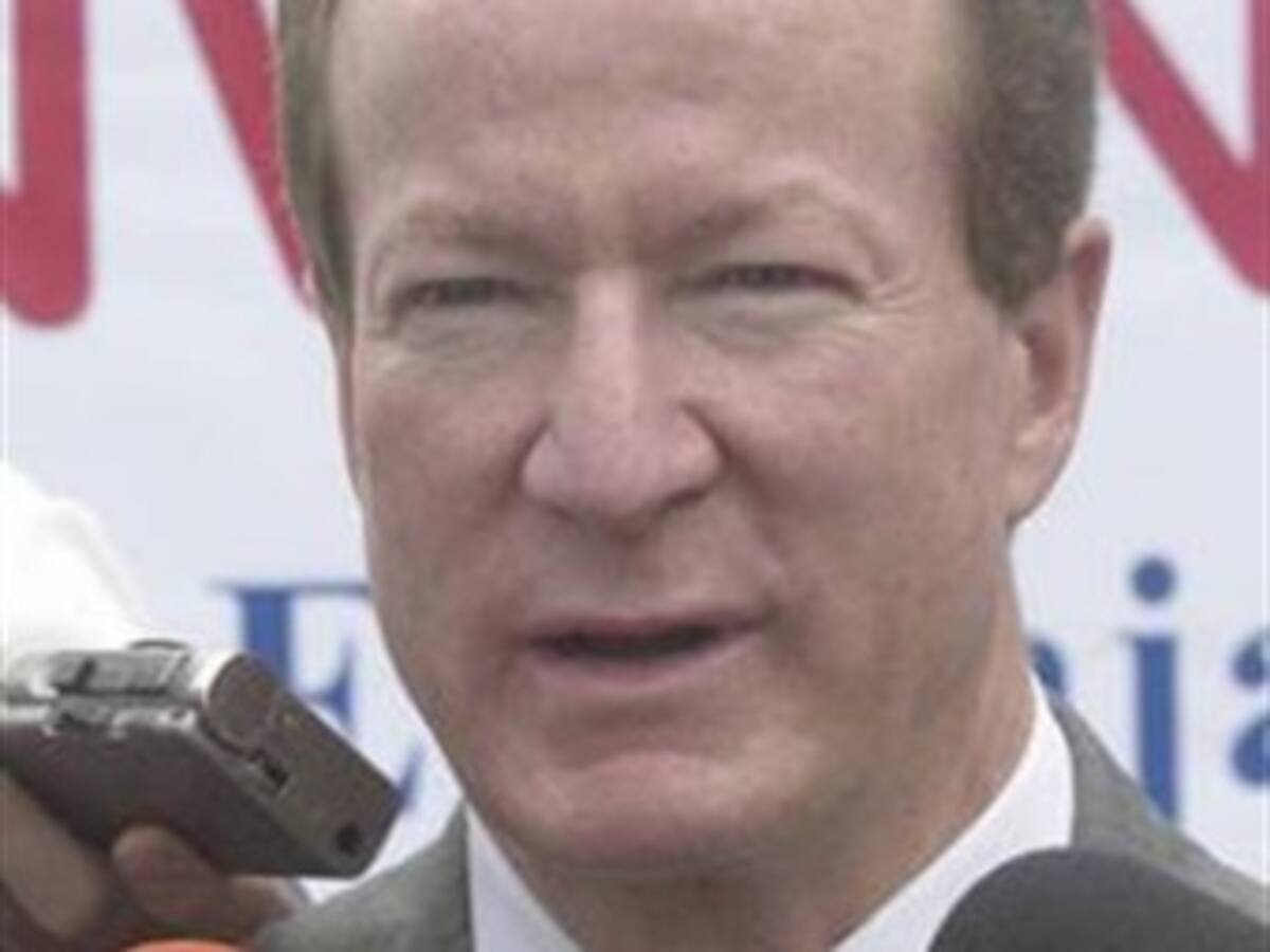 Embajador de EEUU confundido por la autorización de alias 'Cesar' y no la de alias 'Gafas'