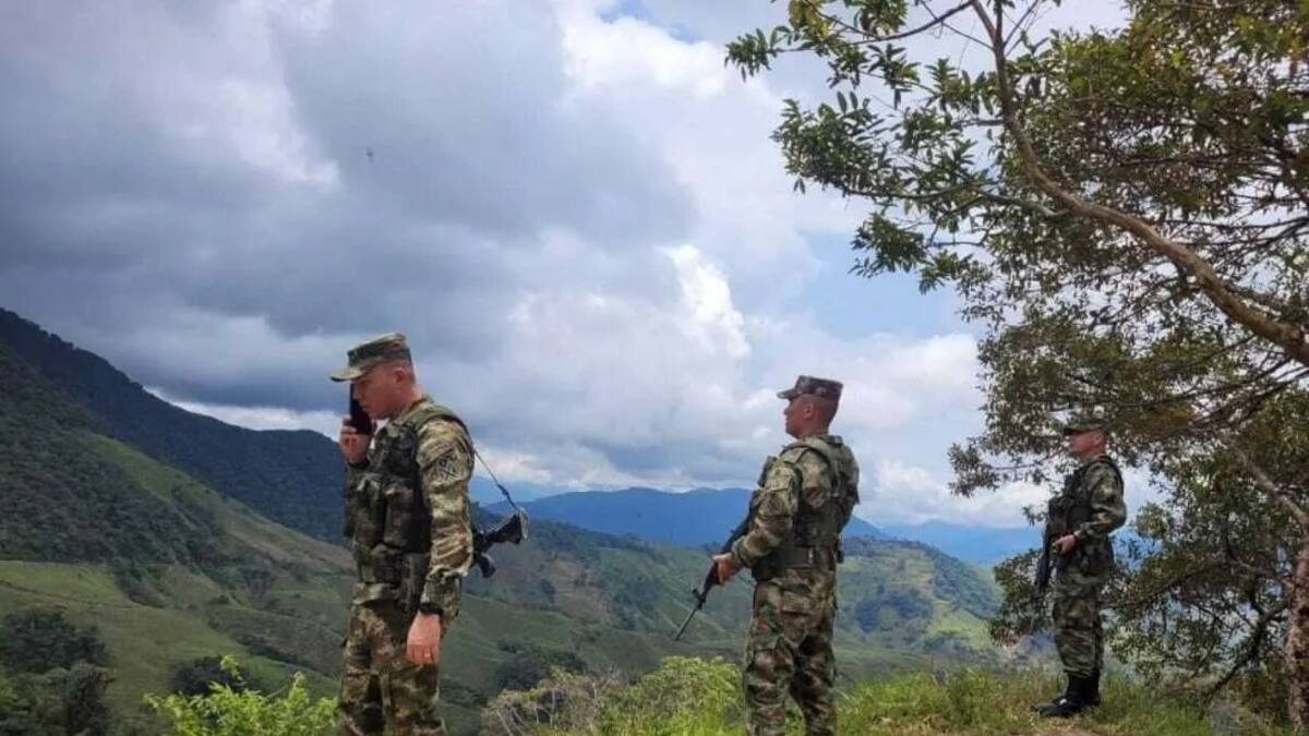 Al menos 80 soldados del Ejército custodian zonas limítrofes entre Risaralda y el Chocó