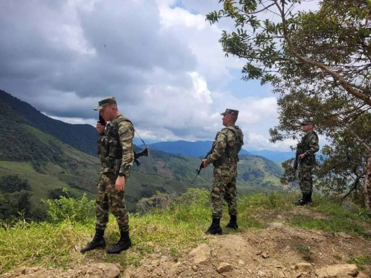 Al menos 80 soldados del Ejército custodian zonas limítrofes entre Risaralda y el Chocó