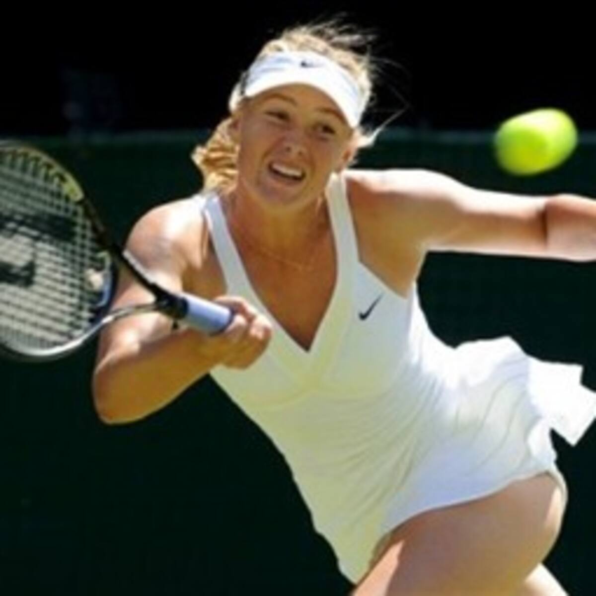 Maria Sharapova clasifica a segunda ronda de Roland Garros
