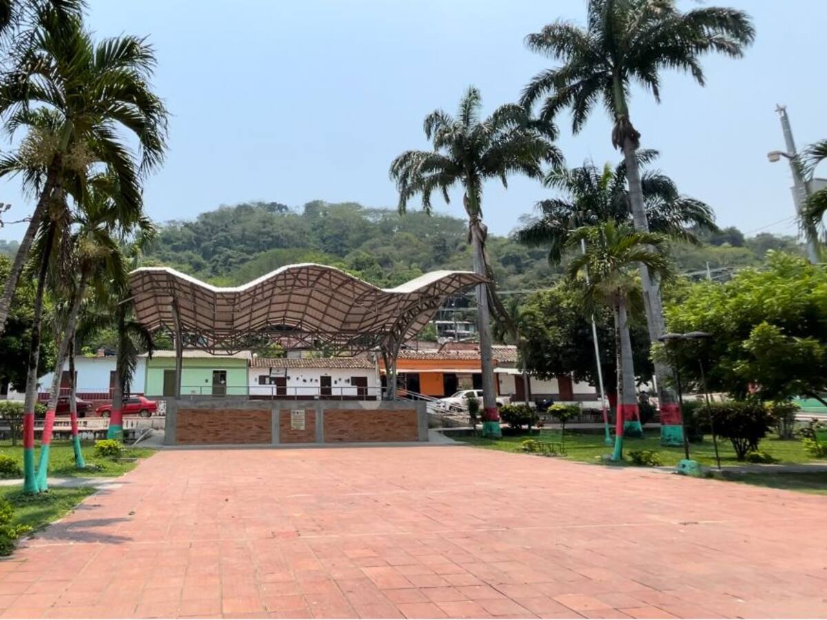 Comunidades de Santiago en alerta por amenaza de deslizamientos