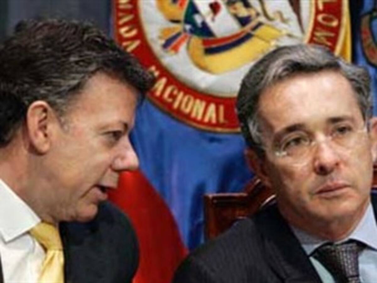 “Hay que aprender a ser disidente en materia internacional”: Uribe