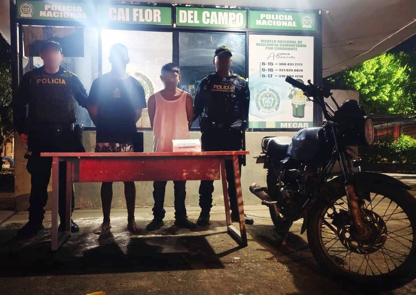 Dos capturados por hurtar celular de alta gama en Cartagena