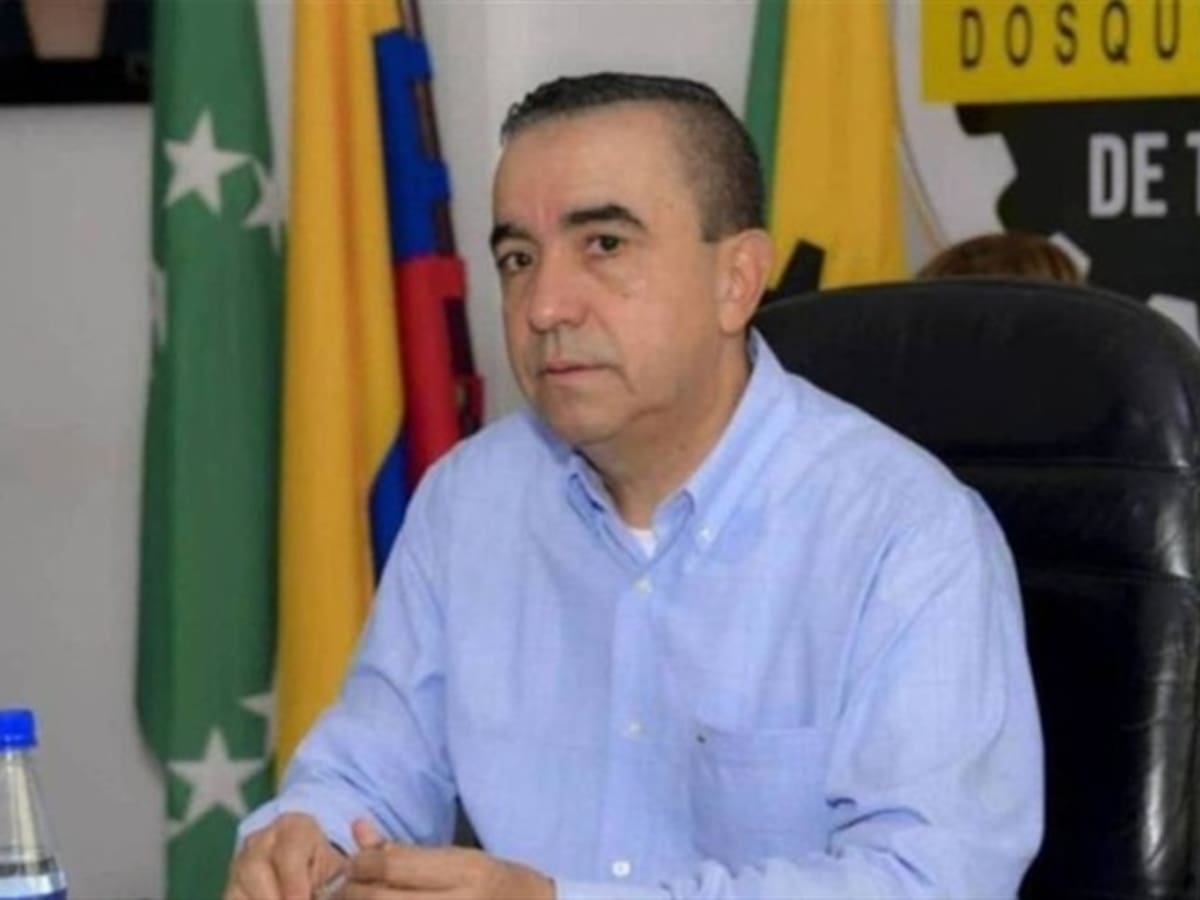 Diego Ramos, exalcalde de Dosquebradas, se presentó a la Fiscalía por presuntos hechos de corrupción