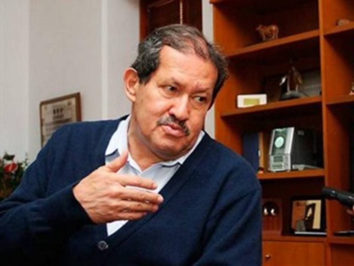 Vicepresidente exige a Farc compromiso de no delinquir al firmarse la paz