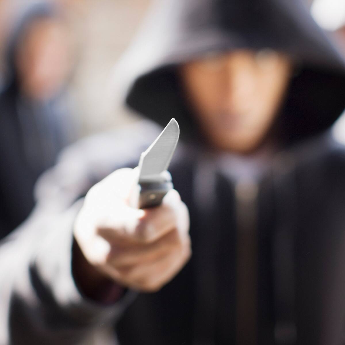 Ordenan medida de aseguramiento a un joven de 18 años por apuñalar a su hermano en Medellín