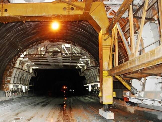 &quot;Túnel de La Línea estará listo en noviembre de 2016&quot;: presidente Santos