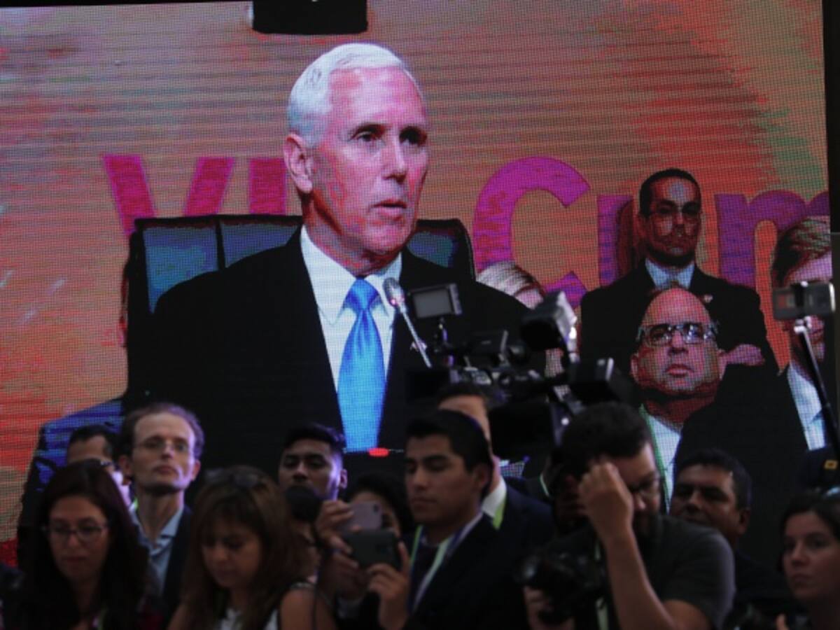 Mike Pence: "Las mentiras rusas se desploman frente a la verdad"